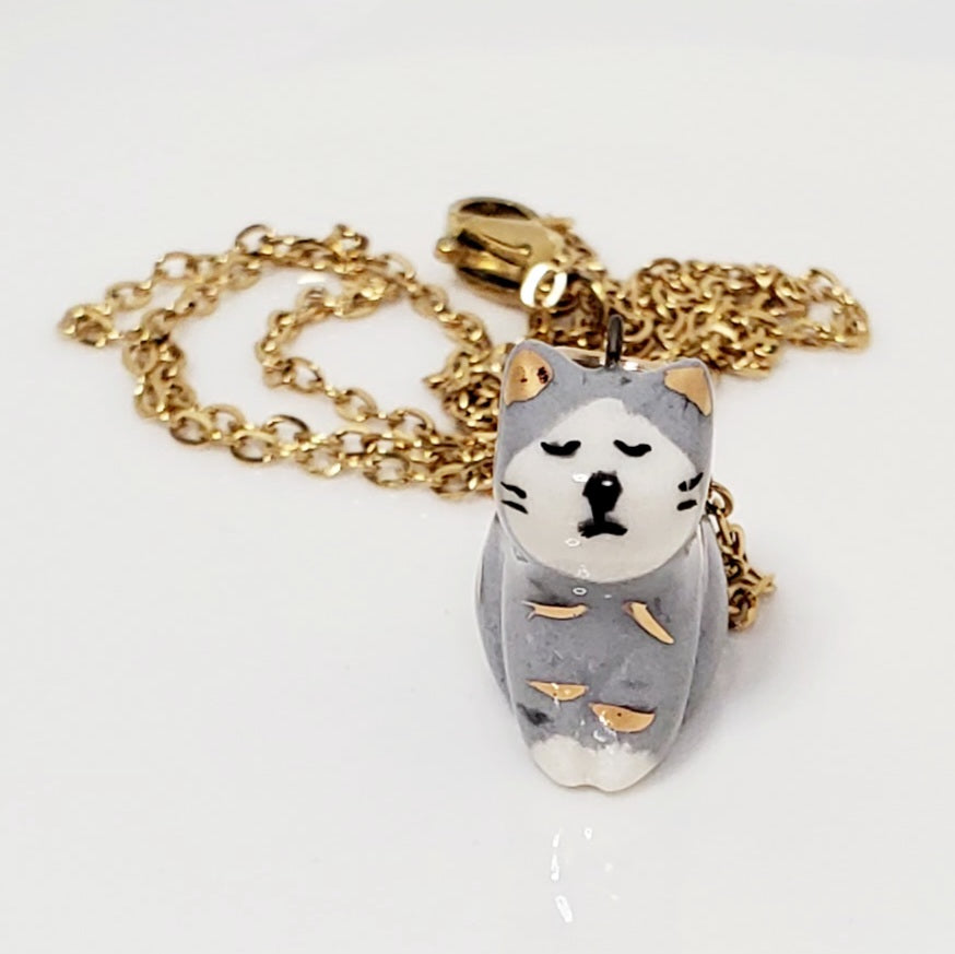 Cat Pendant Necklace