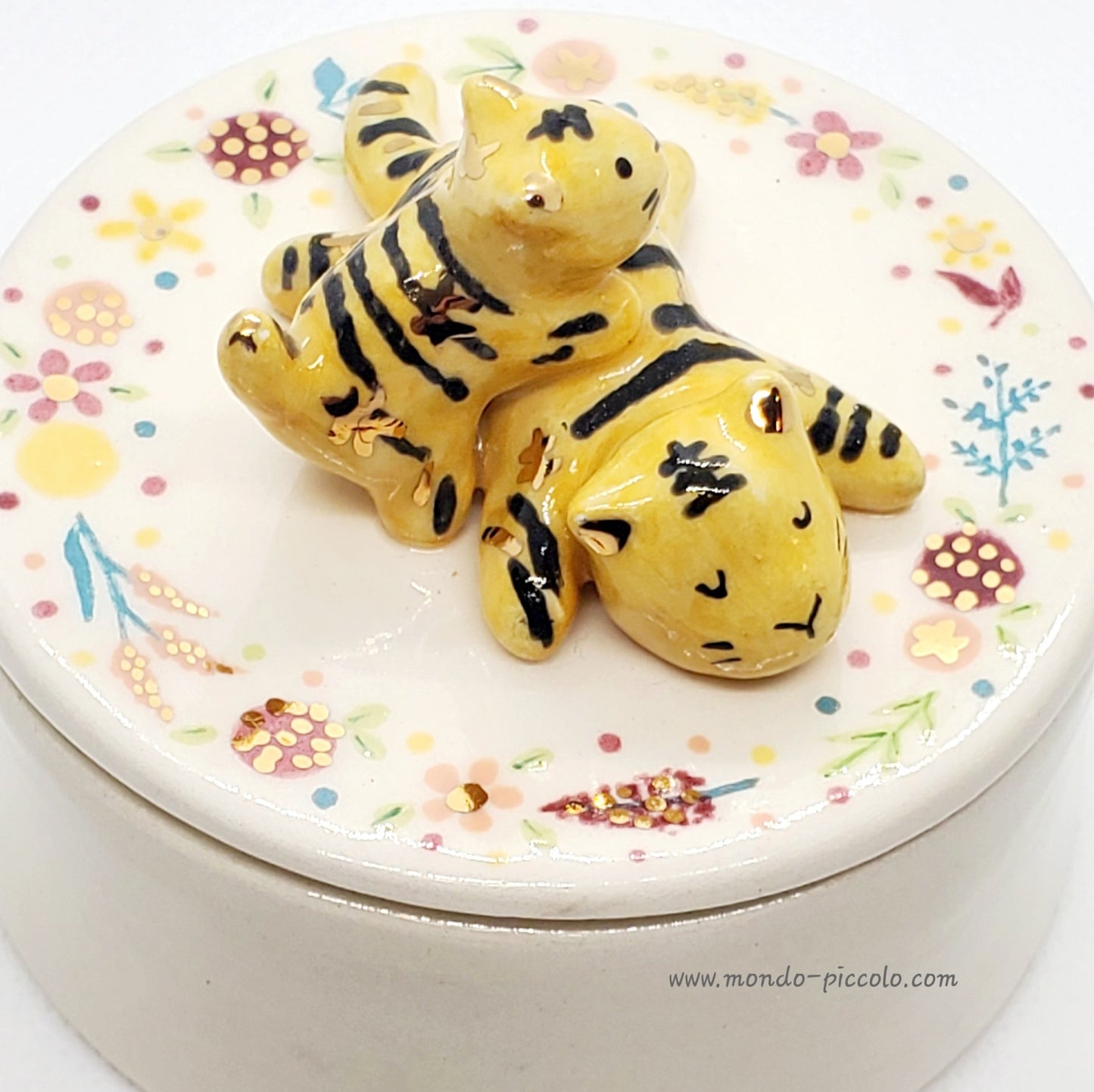Tiger Mom and Cub Trinket Box